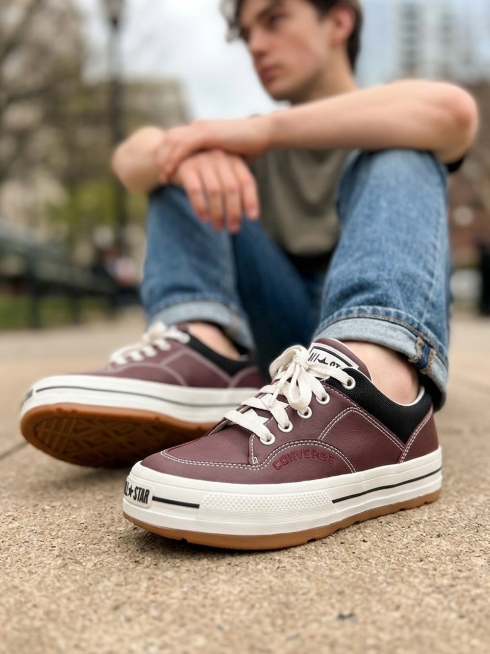 Vintage Converse All Star Low Burgundy Leather Platform Sneakers Men’s 9.5 NEW
